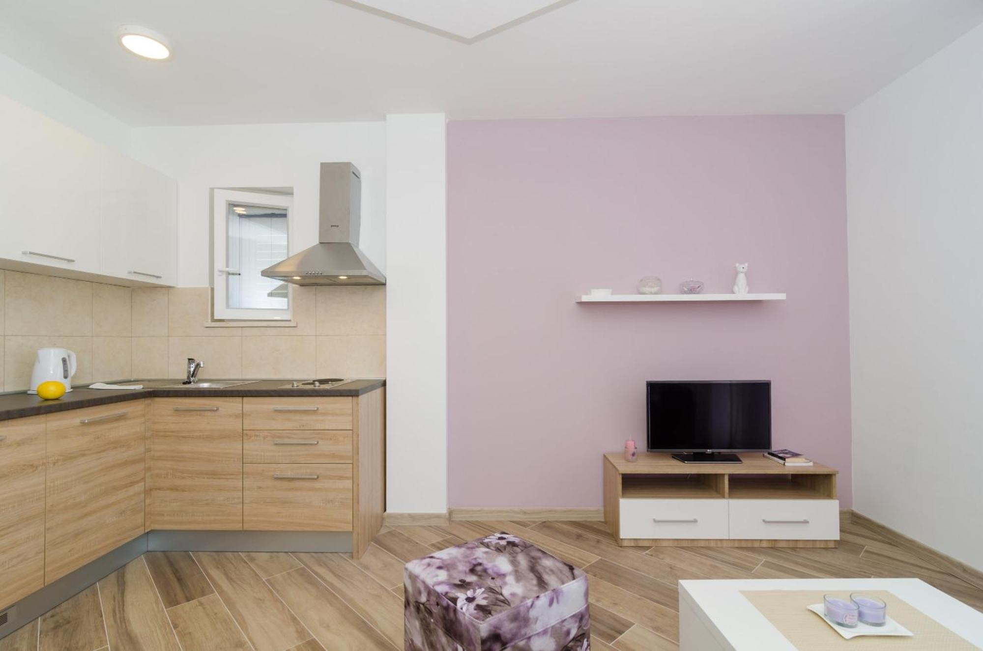 Apartments Marmo Млини Стая снимка